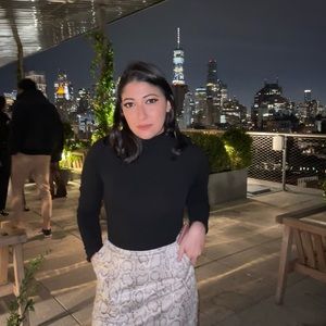Meet your Posher, Ariella